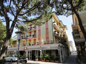 Гостиница Hotel Ragno  Лидо-Ди-Езоло